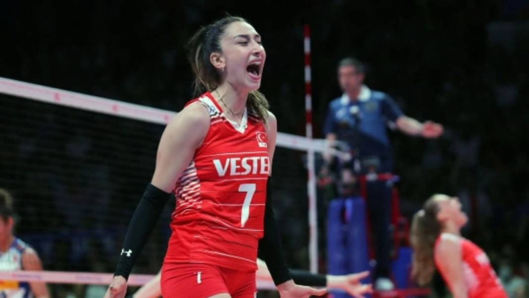 Fenerbahçeli oldu coştu da coştu: Hande Baladın öyle bir mesaj gönderdi ki... 3